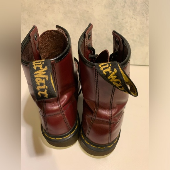 Dr. Martens 1460 Cherry Red Smooth Leather  Lace-Up Boots men’s size 6, women 7 - Picture 3 of 8